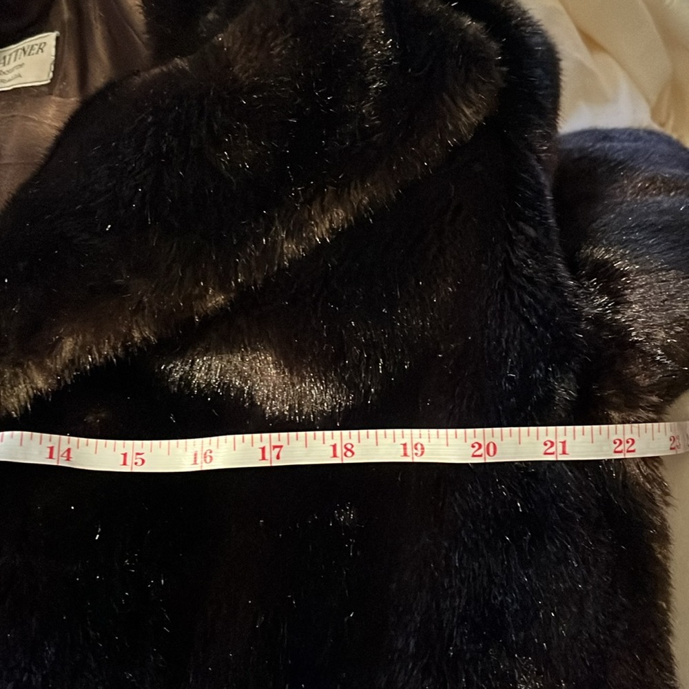 Long faux fur coat faux mink dark brown fits size large very soft and elegant - Picture 9 of 10